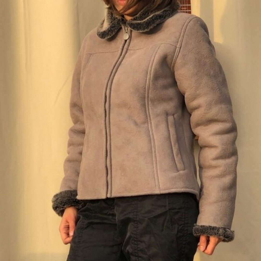 Taupe/gray faux shearling jacket size small - Picture 6 of 8
